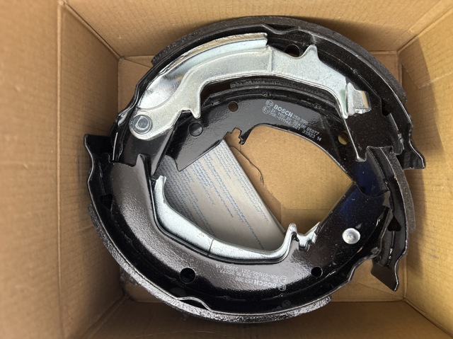0986487711 BOSCH Колодки ручника (стояночного тормоза) купить в Одесса