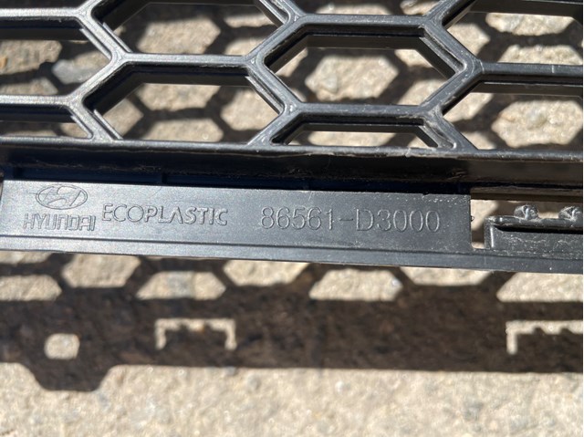 86561D3000 HYUNDAI Решетка бампера переднего нижняя купить в Чернигов