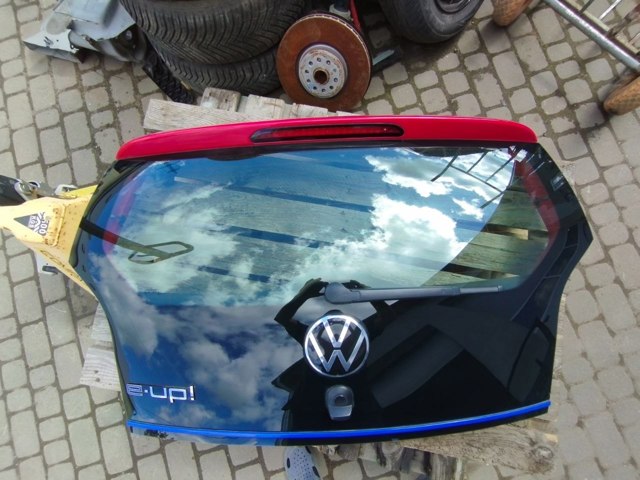 VAG 1S6827025G Крышка багажника в наличии Павлоград
