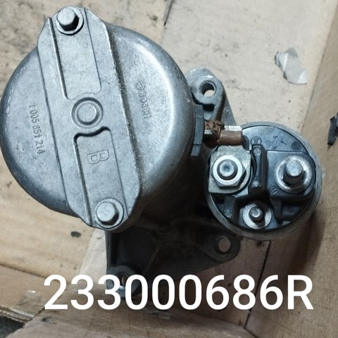RENAULT 233000686R Стартер в наличии Львов