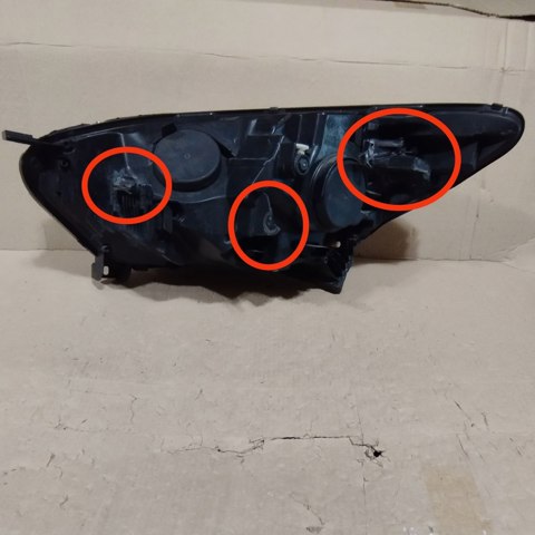 260105066R RENAULT Фара правая купить в Житомир