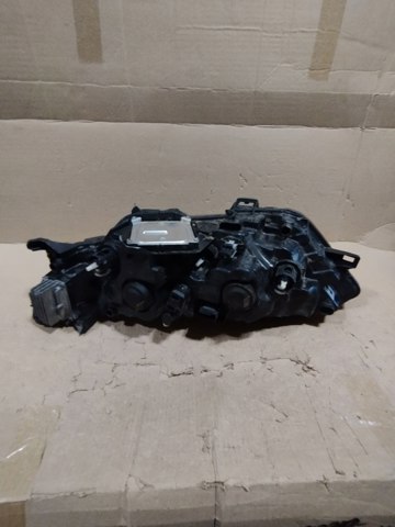 RENAULT 260109289R Правая фара в наличии Львов