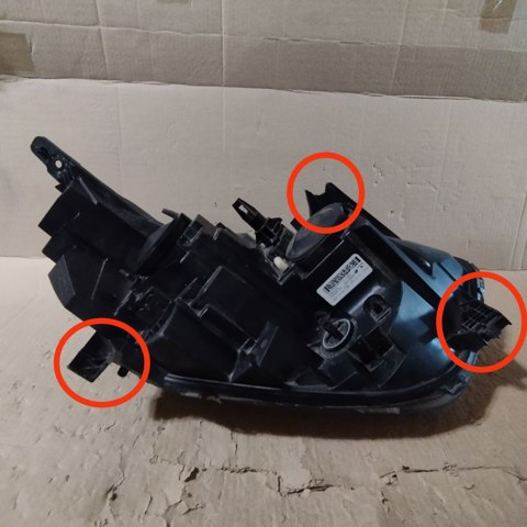 260605755R RENAULT Фара левая купить в Киев