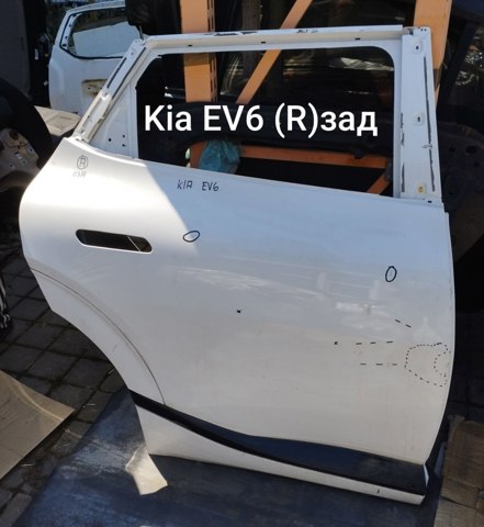 Дверь пассажирская задняя правая 77004CV000 HYUNDAI