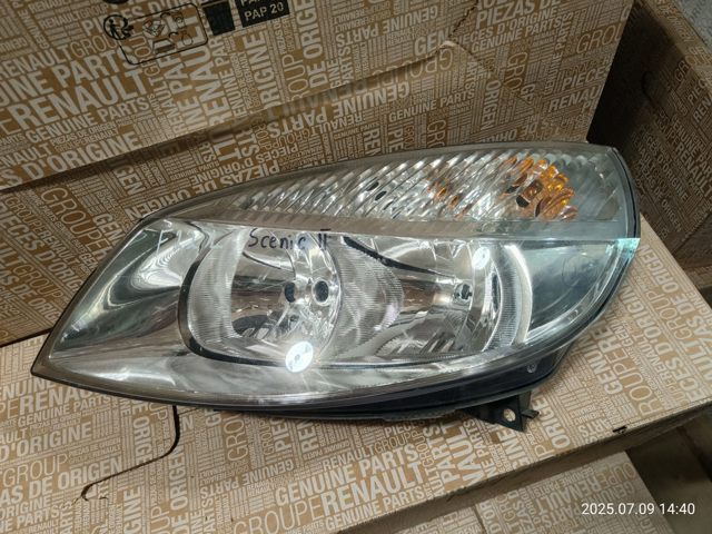Вставка фары левой 7701056127 RENAULT