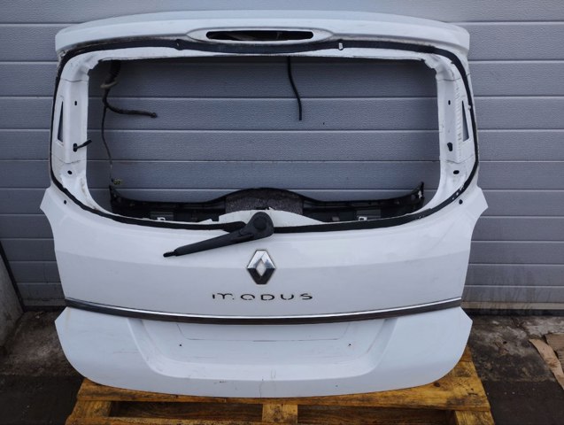 Дверь задняя багажная 7751475523 RENAULT