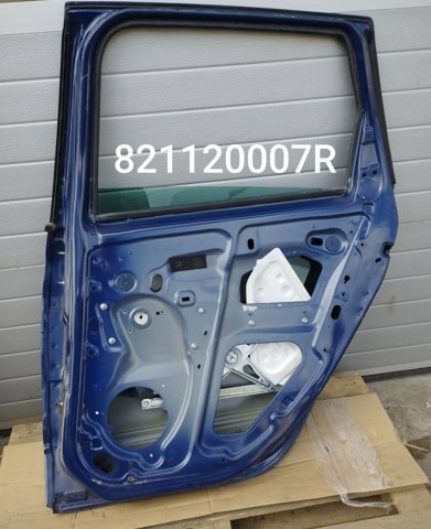 RENAULT 821001572R Дверь задняя правая в наличии Черкассы