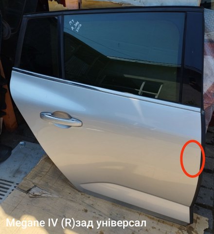 Дверь пассажирская задняя правая 821006310R RENAULT