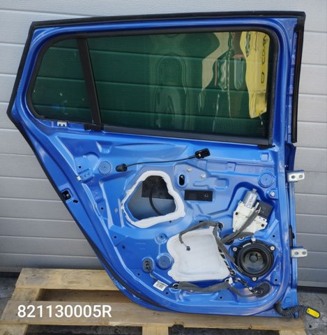 821130005R RENAULT купить в Львов