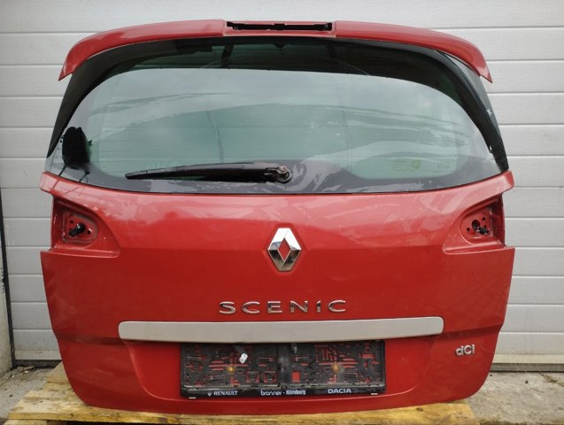 Пятая дверь 901002669R RENAULT