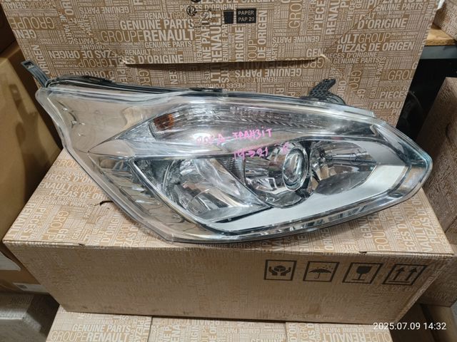 Фара комбинированная, передняя GK2113D152BA FORD