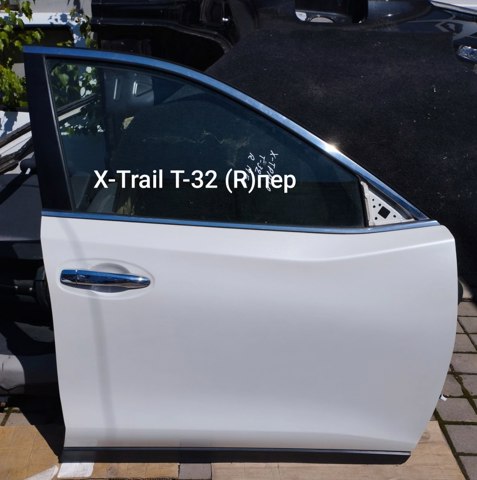 Пассажирская передняя дверь H010M4CMMA NISSAN