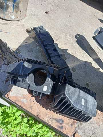 Кронштейн усилителя заднего бампера 51129851919 BMW