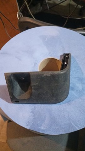 Брызговик передний, правый 86832N7000 HYUNDAI