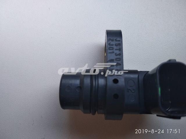 Датчик положения коленвала Mazda 2 2