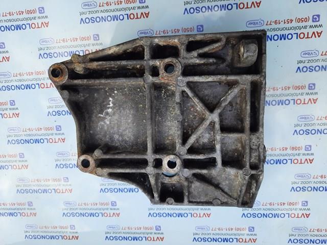 MERCEDES 6052340239 Кронштейн компрессора кондиционера в наличии Львов