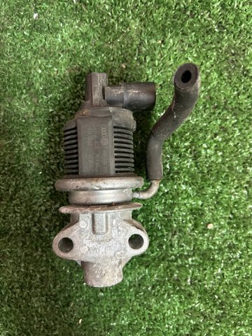 Клапан EGR системы рециркуляции отработавших газов 06A131501J VAG
