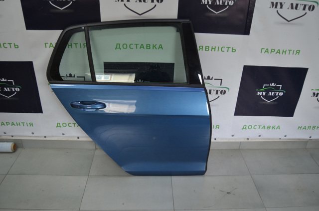 Задняя правая дверь 5G4833056AD VAG