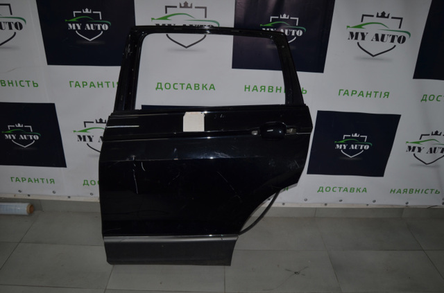 Дверь задняя, левая 5N0833055A VAG