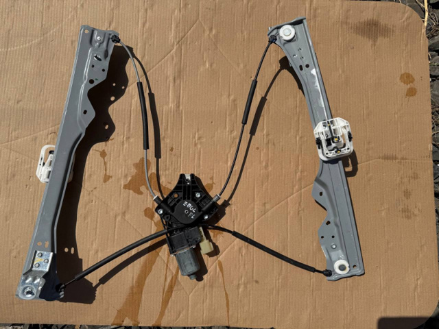 Стеклоподъемник передней левой двери FT4Z5823209H FORD
