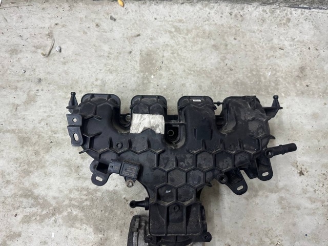 Впускной коллектор K2GZ9424A FORD