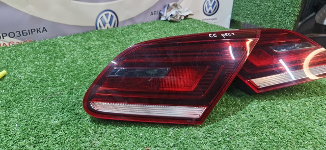 VAG 3C8945308R Фонарь задний правый внутренний в наличии Винница