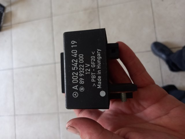 Реле управления A0025424019 MERCEDES