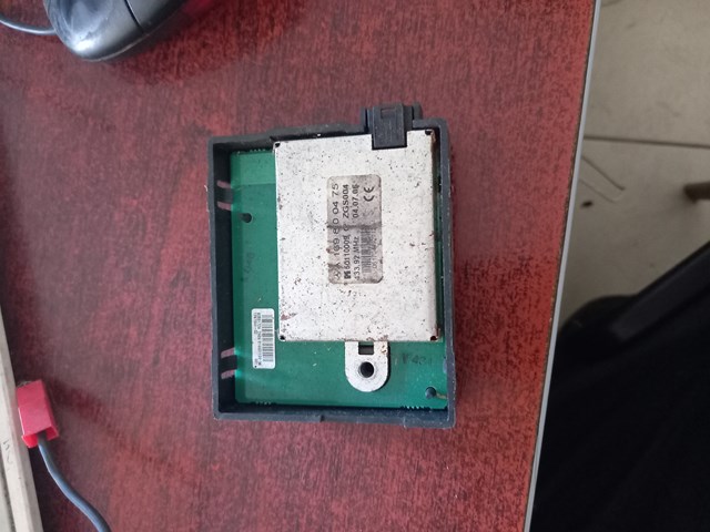 Антенна на крышу A1698200475 MERCEDES