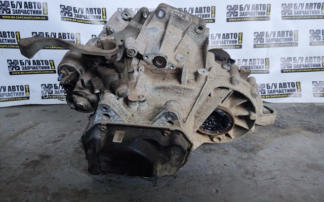 02T301103K VAG Корпус коробки передач АКПП/КПП купить в Павлоград