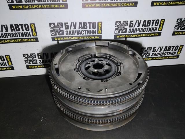 VAG 05E105266B Маховик двигателя в наличии Кривой Рог
