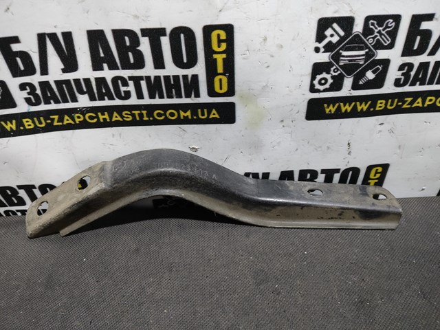 VAG 1U0823573A Кронштейн решетки радиатора в наличии Тернополь