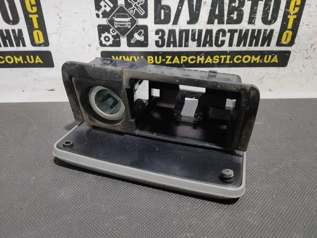Пепельница 1U0857962 VAG