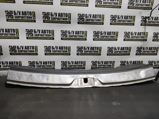 Накладка задней панели багажника 3T9863459 VAG