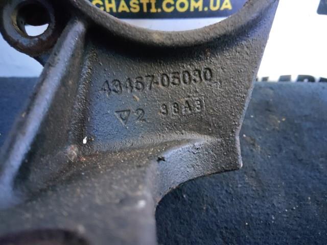 TOYOTA 4345705030 Опора подвесного подшипника передней полуоси в наличии Кривой Рог