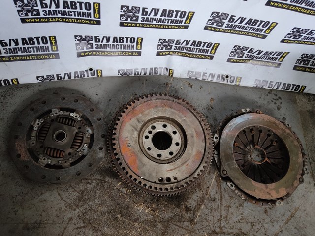 Диск сцепления ведомый 6C117550DC FORD