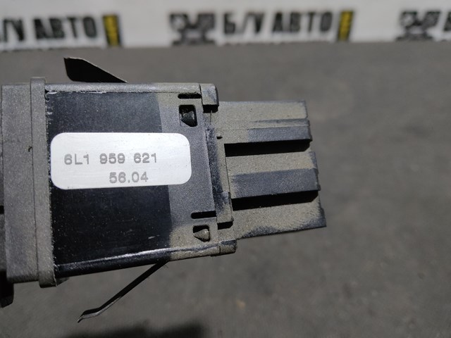 Кнопка обогрева заднего стекла 6L1959621 VAG