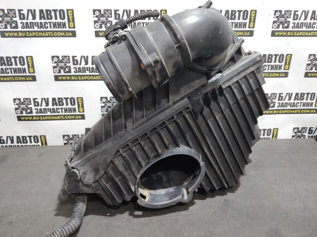 VAG 7P0128607 Корпус воздушного фильтра в наличии Украина