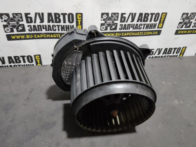 7P0820022C VAG Мотор вентилятора печки (отопителя салона) задний купить в Кривой Рог