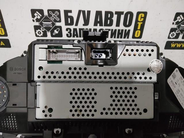VAG 7P6920882 Приборная доска (щиток приборов) в наличии Украина