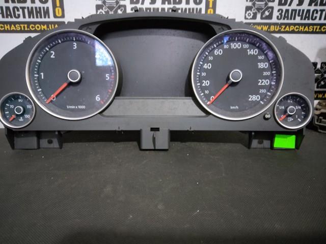 7P6920882 VAG Панель приборов купить в Одесса