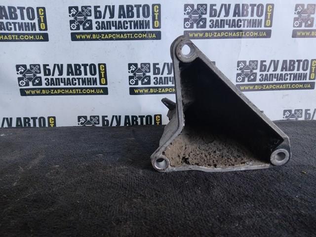 VAG 8D0199308AG в наличии Киев
