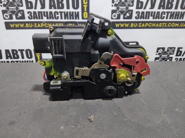 8E0839016C VAG Замок двери задней правой купить в Ирпень