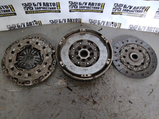 Комплект сцепления A0012523505 MERCEDES