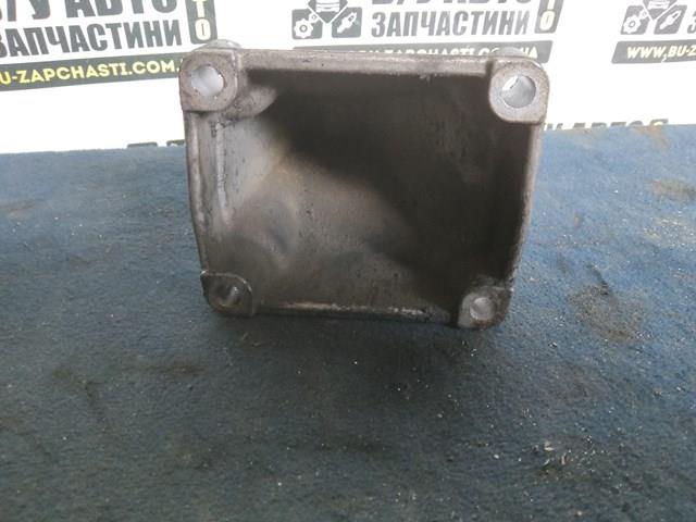 A6112230304 MERCEDES Кронштейн подушки (опоры) двигателя правой купить в Чернигов