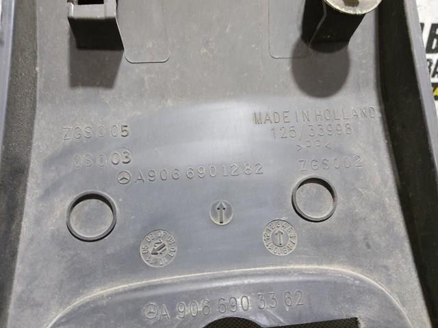 MERCEDES A9066901282 Внешняя накладка стойки кузова в наличии Чернигов