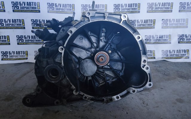 Коробка передач в сборе с главной передачей и дифференциалом XS4R7F096 FORD