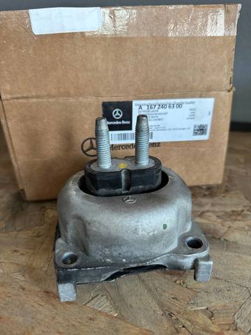 Подушка трансмиссии A1672406300 MERCEDES