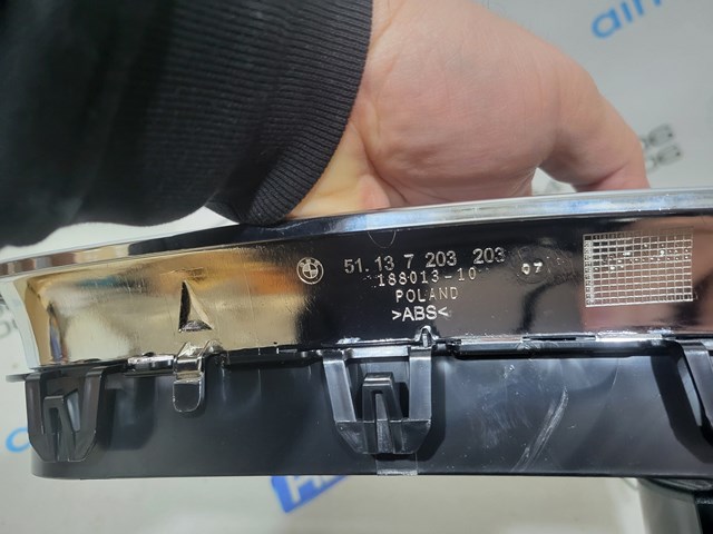 BMW 51137203203 Решетка радиатора левая в наличии Кривой Рог