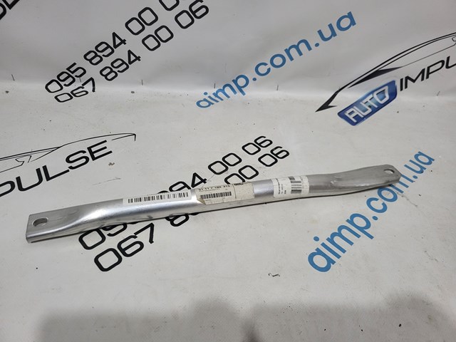 Распорка передних стоек подвески левая 51717180315 BMW