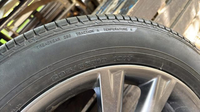 TOYOTA 4261A48130 в наличии Чернигов